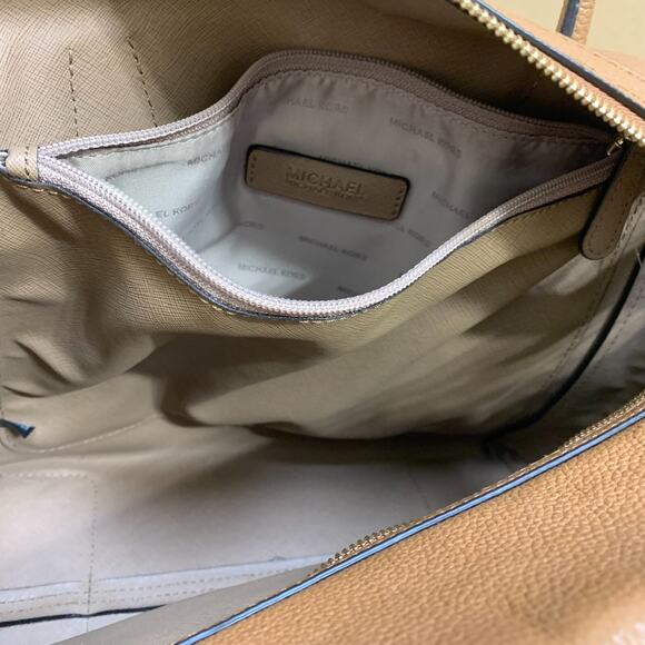 MICHAEL KORS Large Luggage Saffiano Leather MERCER Top Zip E/W Gallery Tote - Picture 11 of 14